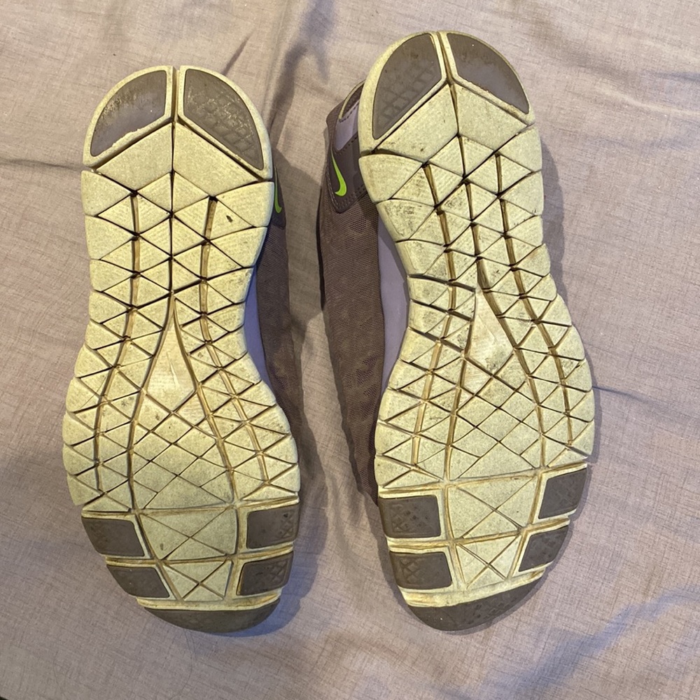 Nike sneakers - Picture 3 of 3